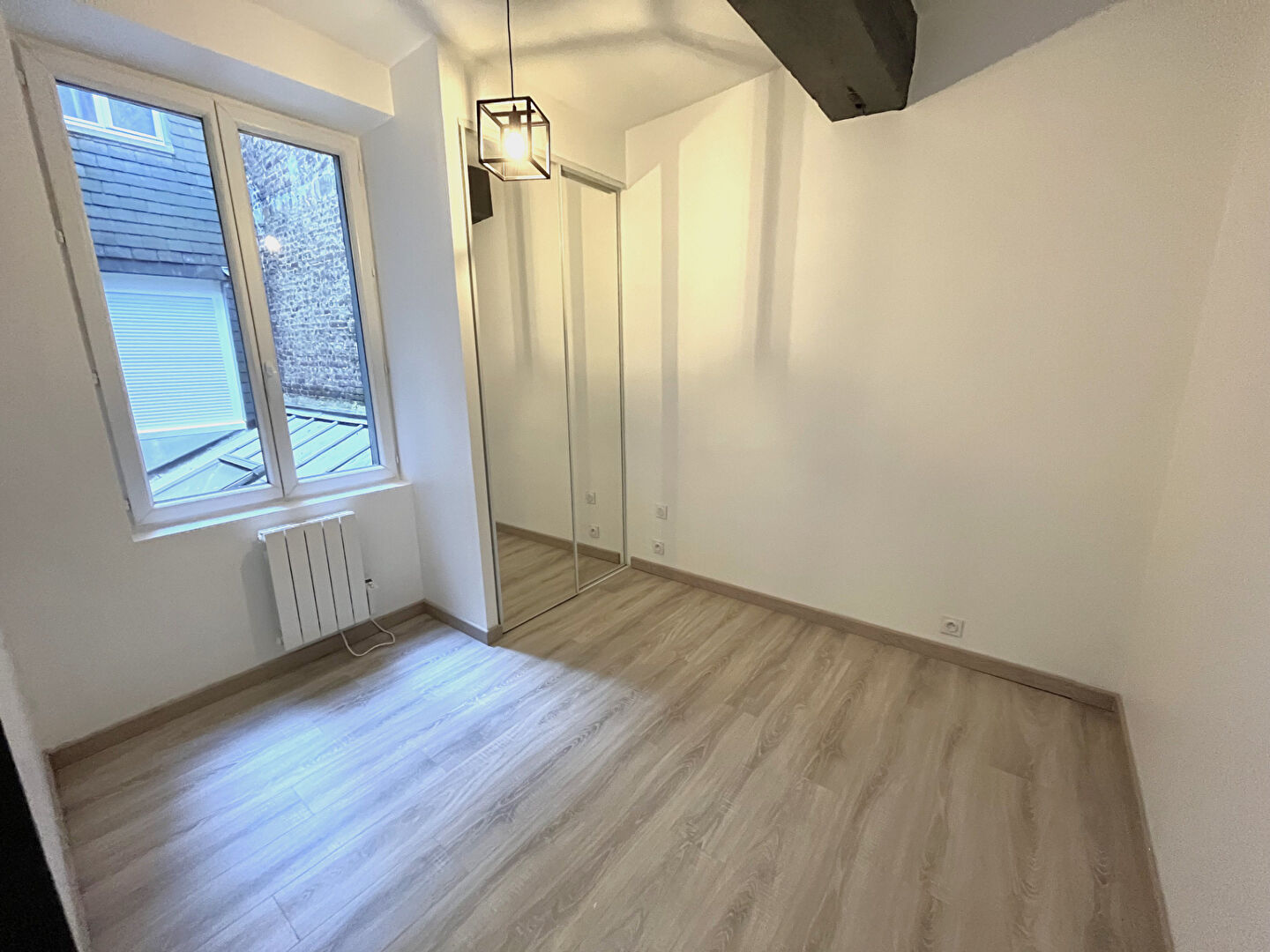 Appartement 3 pièces de 36m² en très bon état - Rouen droite - Secteur Beauvoisine
