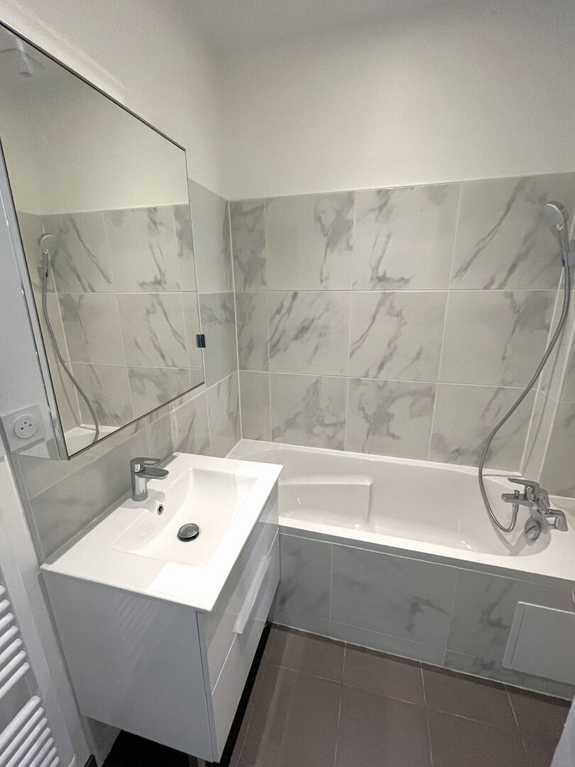 Appartement 3 pièces de 36m² en très bon état - Rouen droite - Secteur Beauvoisine