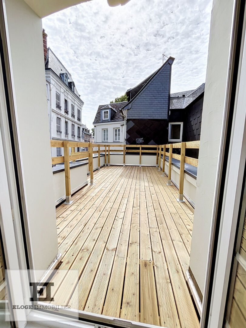Appartement F1bis de 27m² entièrement rénové avec terrasse - Rouen droite - Secteur Place Beauvoisine
