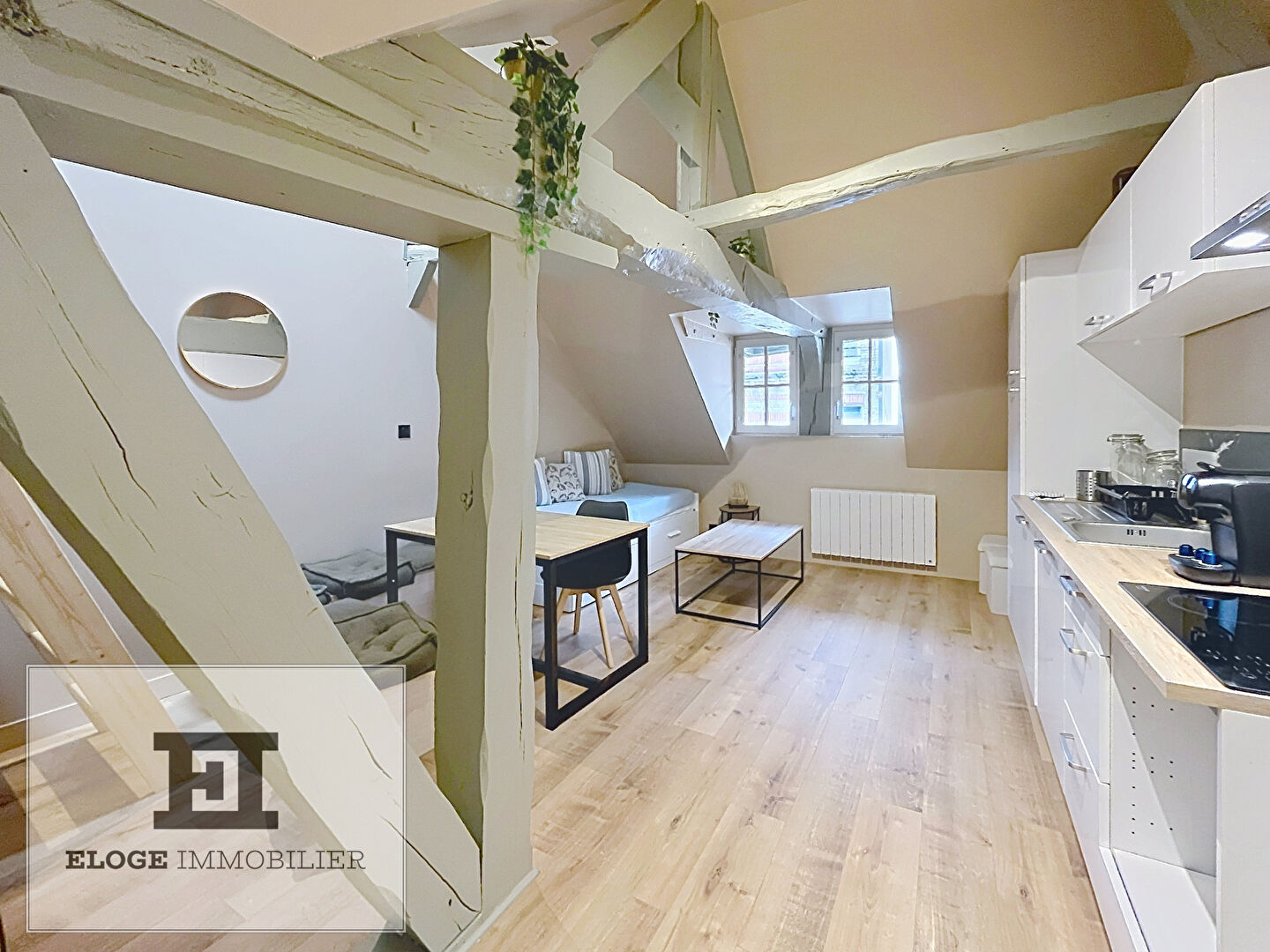 Appartement F1bis en duplex meublé de 30m² (25m² en Carrez) - Rouen droite - Rue Eau de Robec