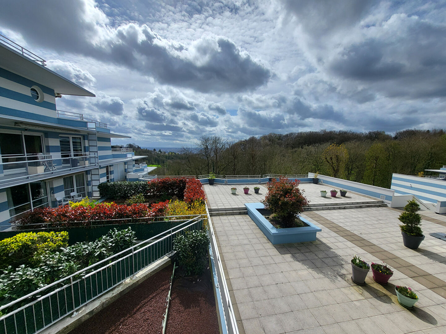 Appartement Mont Saint Aignan studio dans résidence sénior