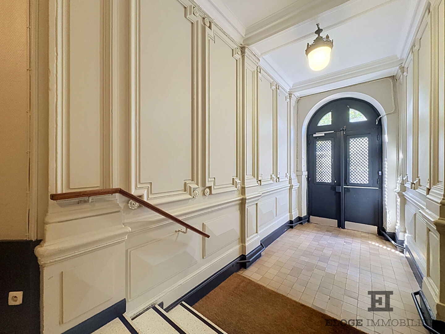 Appartement de 116 m2 sur la place du vieux marché - Ascenseur