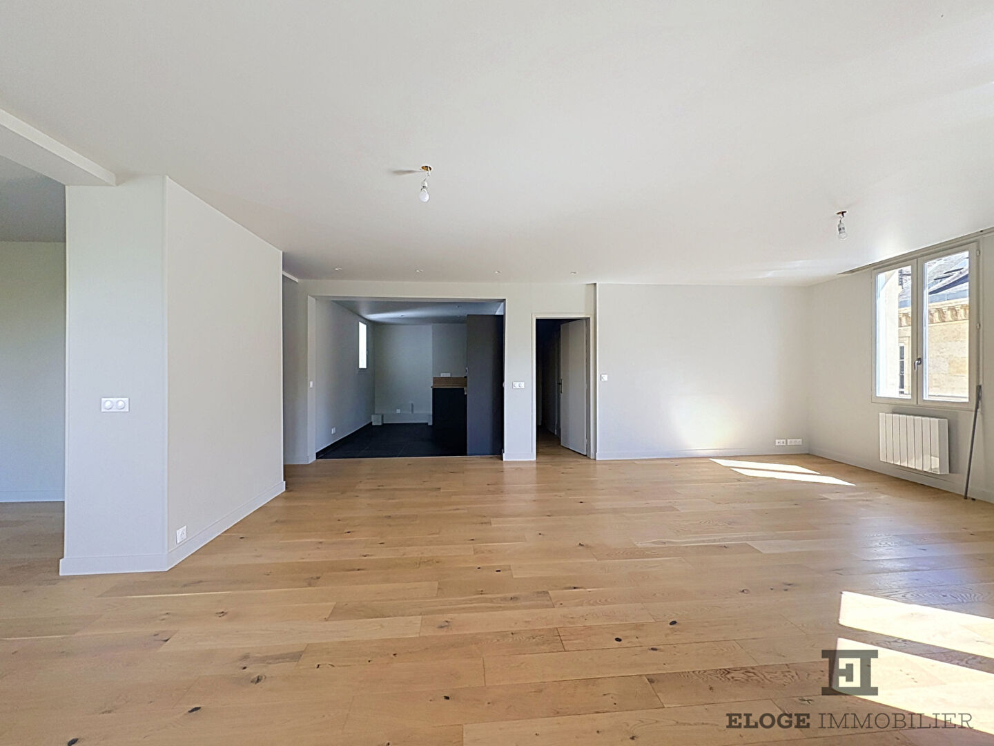 Appartement de 116 m2 sur la place du vieux marché - Ascenseur