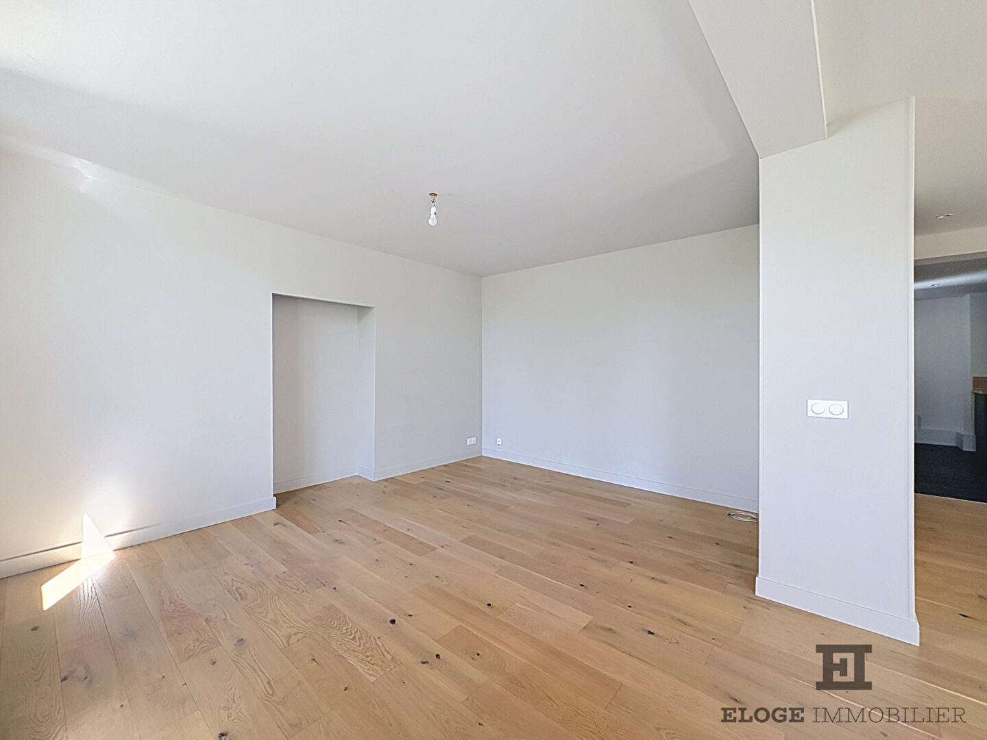 Appartement de 116 m2 sur la place du vieux marché - Ascenseur