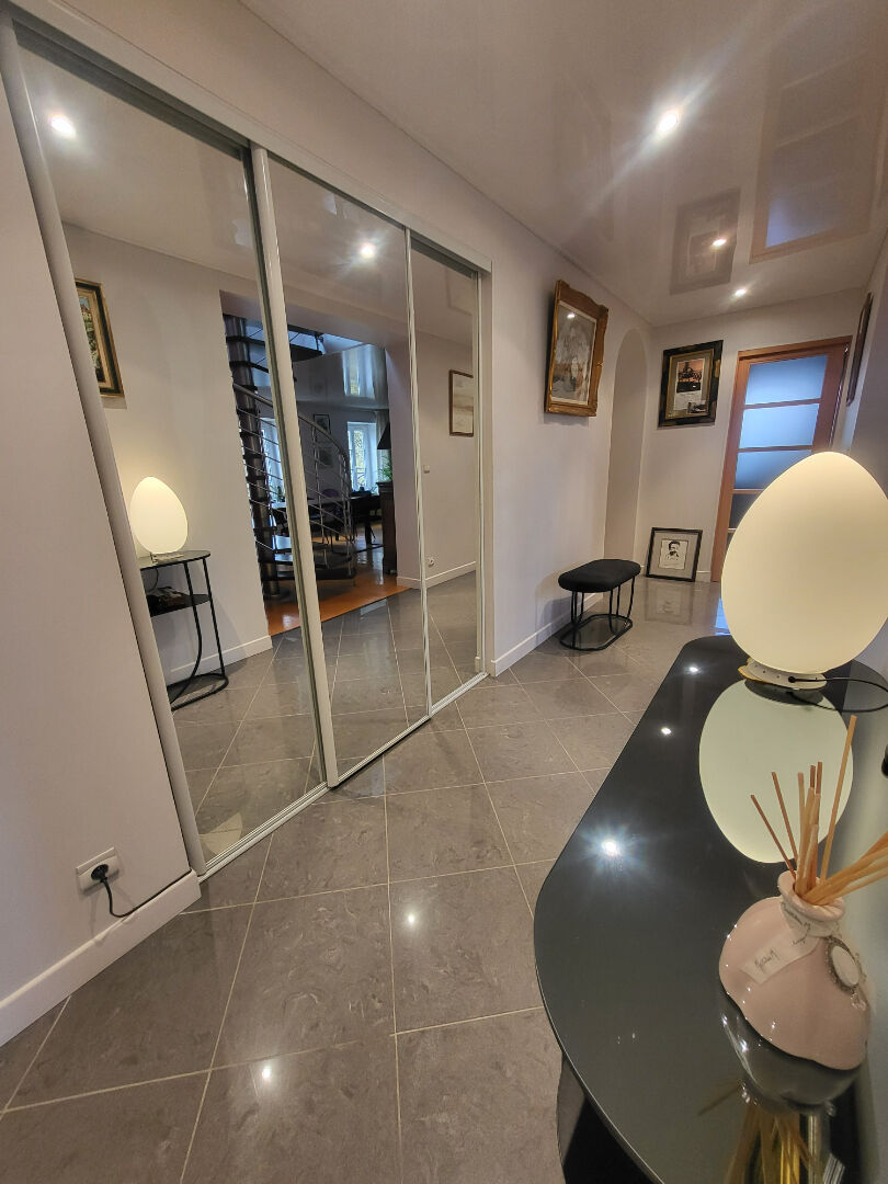 Appartement de Prestige dans une Maison Bourgeoise avec Parc Privé - Gouy