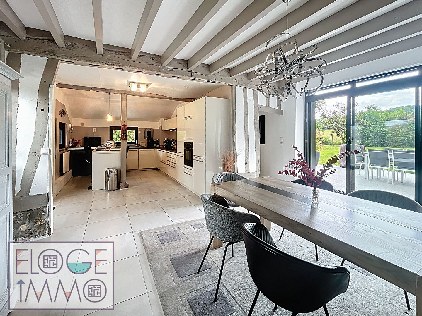 Ensemble Immobilier composé de 2 maisons sur 4200 m2 de terrain