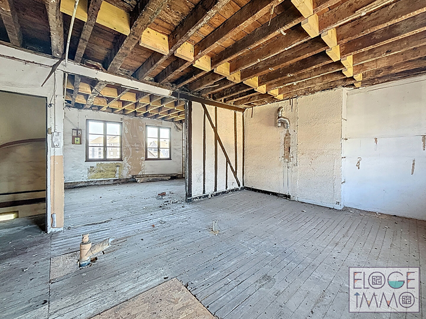 Immeuble à rénover centre darnétal avec jardin