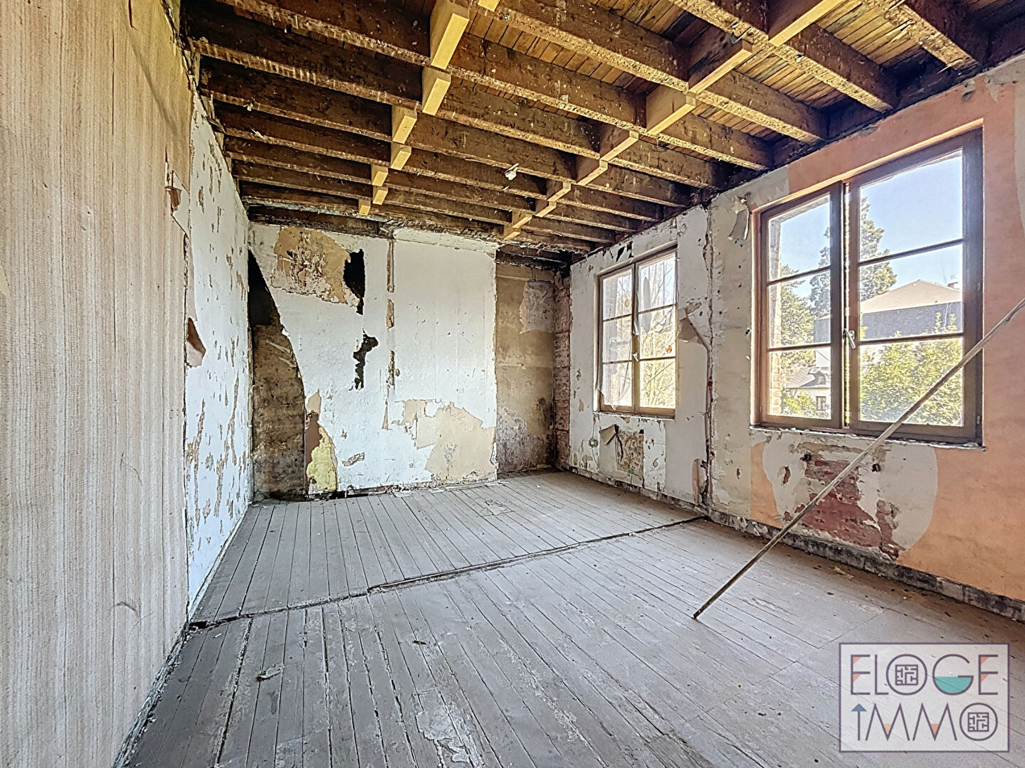 Immeuble à rénover centre darnétal avec jardin