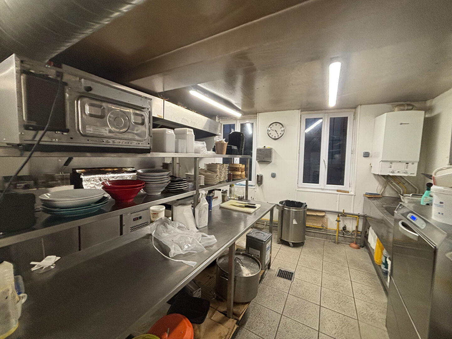 Murs commerciaux (immeuble entier)  Rouen au pied de la gare SNCF