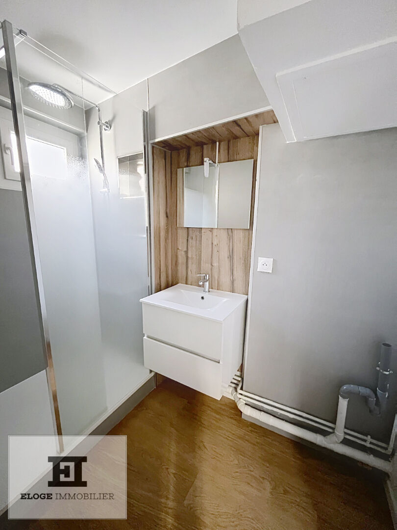 Appartement F2bis de 44.5m² rénové avec terrasse privative - Rouen droite - Secteur Vieux Marché