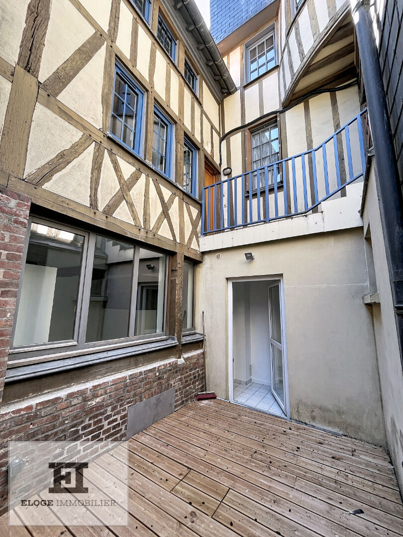 Appartement F2bis de 44.5m² rénové avec terrasse privative - Rouen droite - Secteur Vieux Marché
