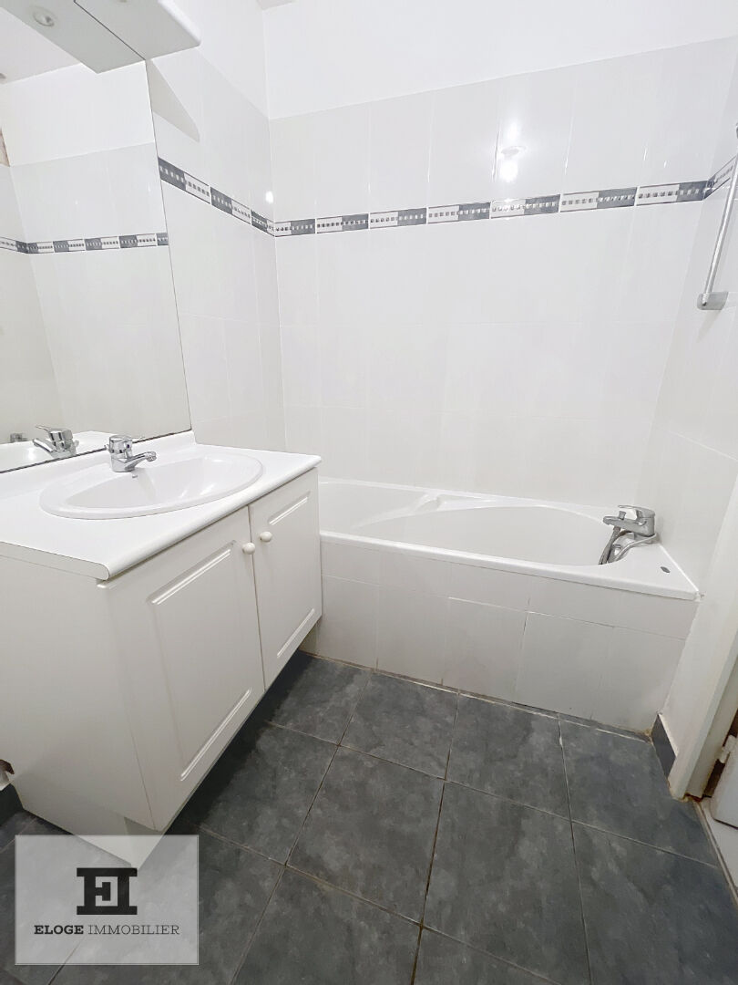 Appartement 3 pièces de 66m² avec terrasse et parking - Rouen gauche - Secteur Cité Administrative - Résidence Hermione