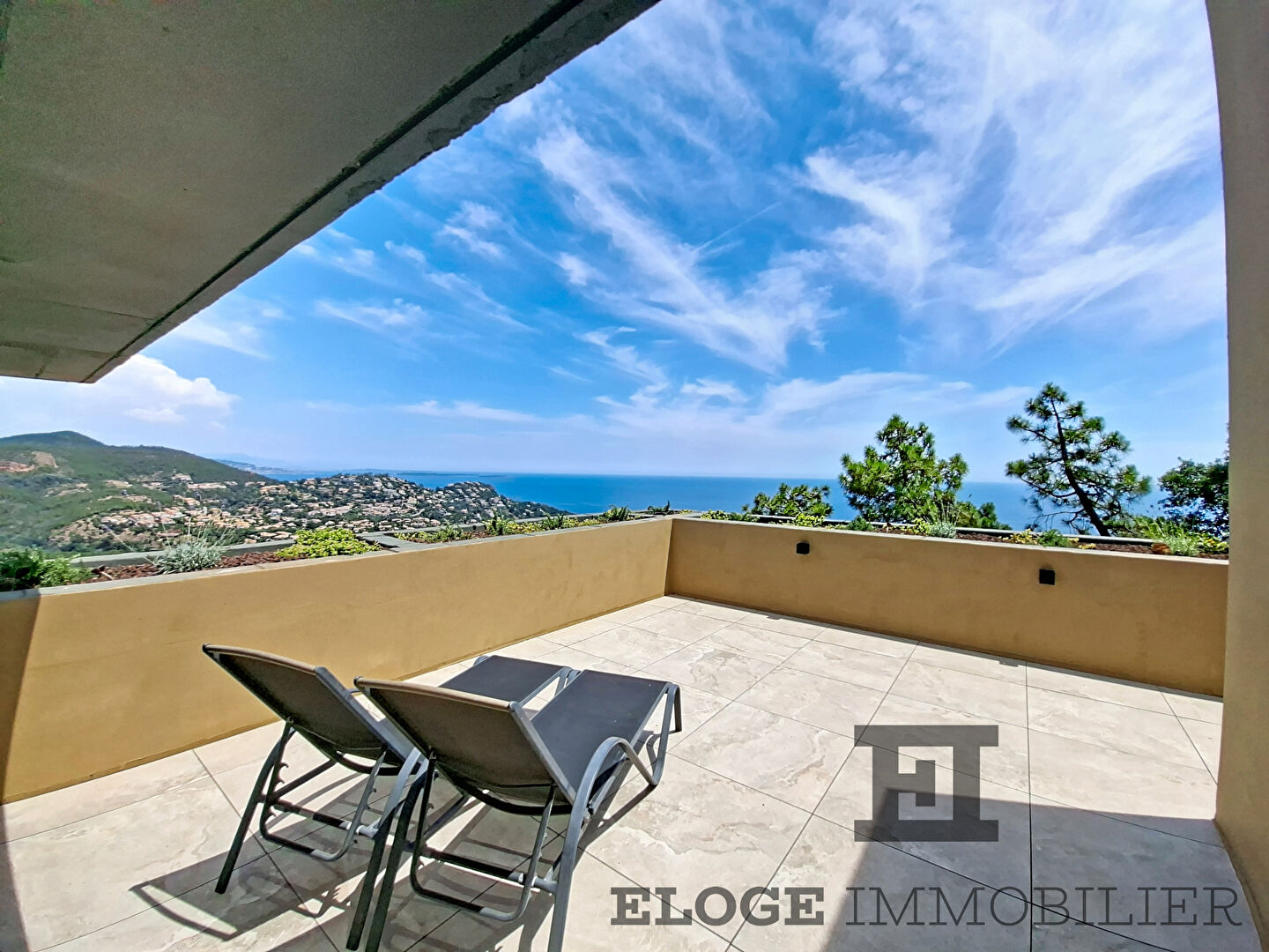 Villa d'exception avec vue mer panoramique  : Théoule-sur-Mer, Hameau de Miramar