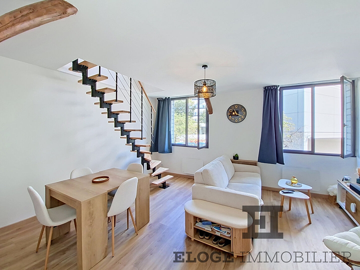 Appartement 2 pièces meublé de 40m² en duplex (49m² au sol) - Rouen droite - Secteur CHU / St Marc