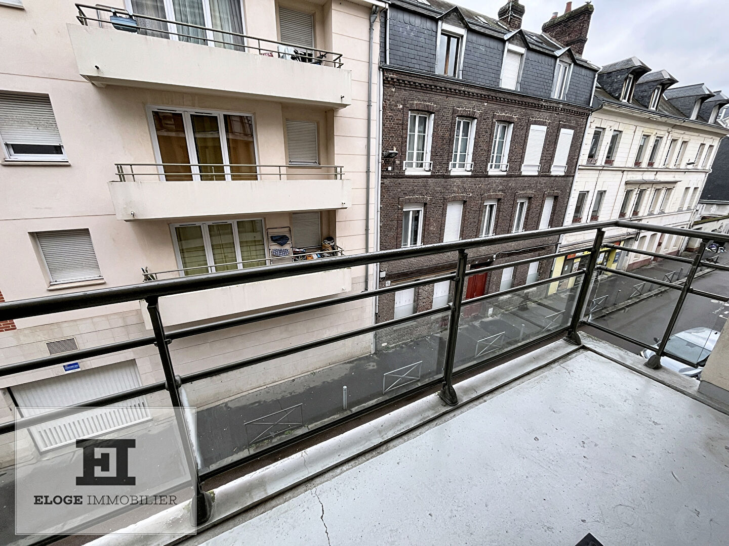 Appartement 2 pièces de 47m² entièrement repeint avec balcon et parking - Rouen rive gauche - Secteur St Sever