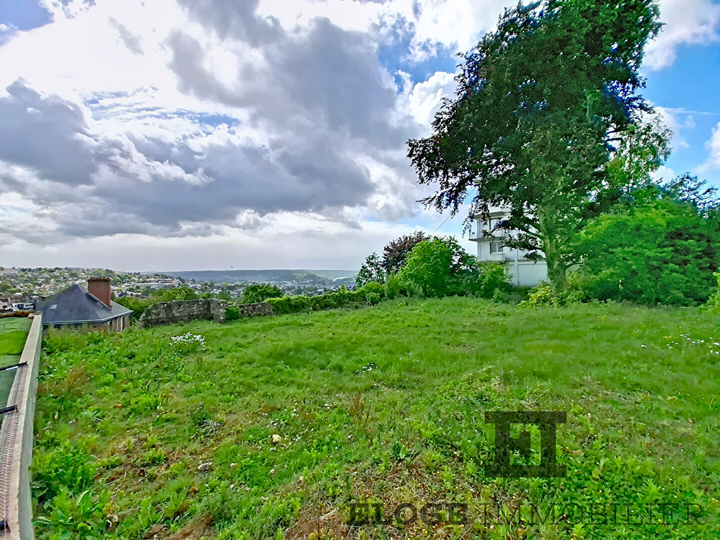 Terrain exceptionnel sur Mont Saint Aignan 1211 m2
