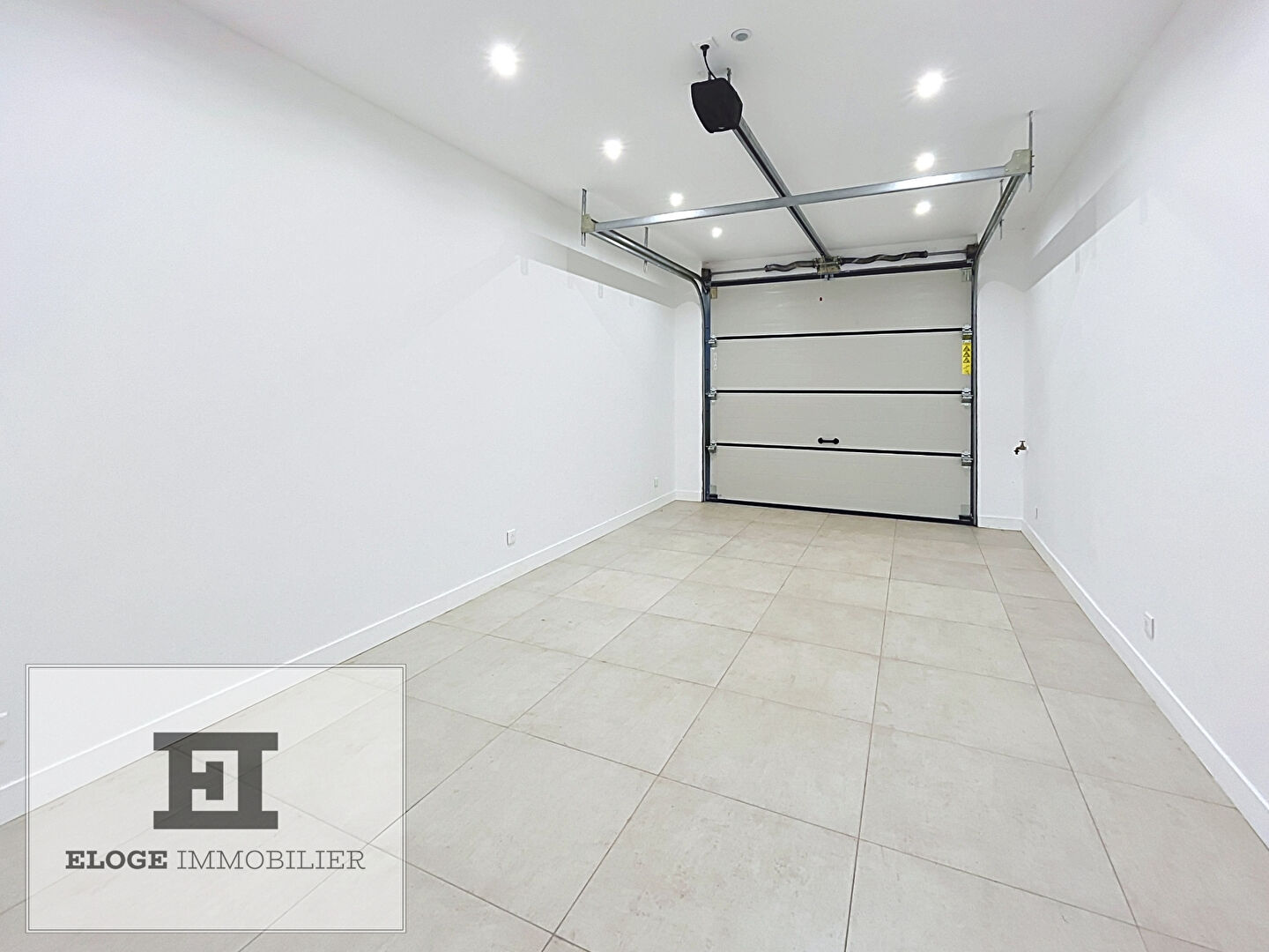 Maison individuelle récente 7 pièces de 145m² avec 5 chambres, jardin et garage - Isneauville