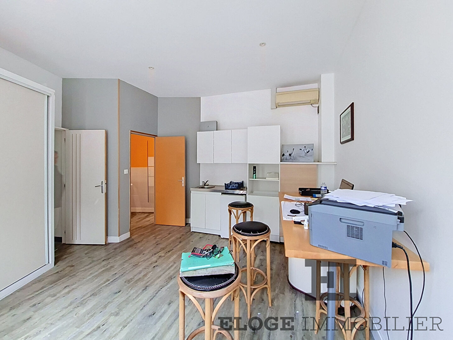 Appartement avec terrasse et grenier aménageable