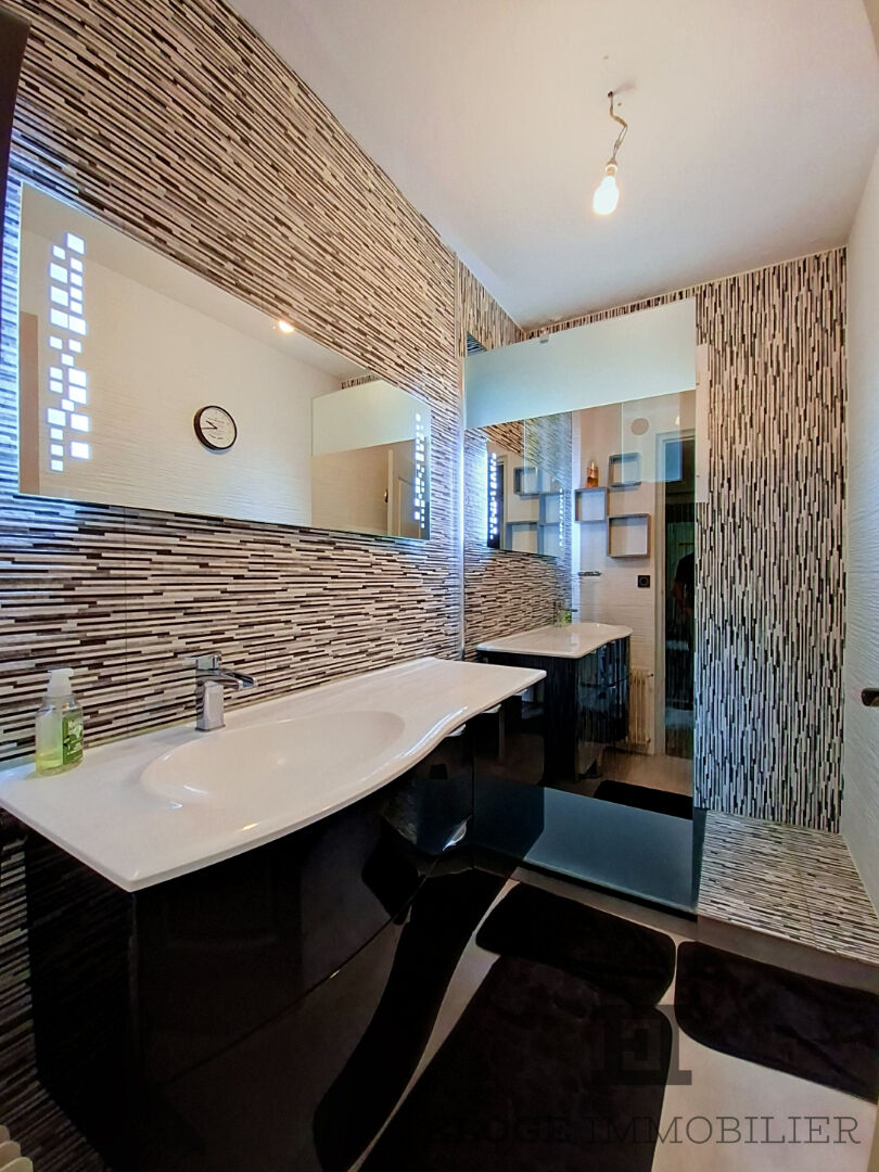 Appartement Le Mesnil Esnard t4 avec grande terrasse et parking