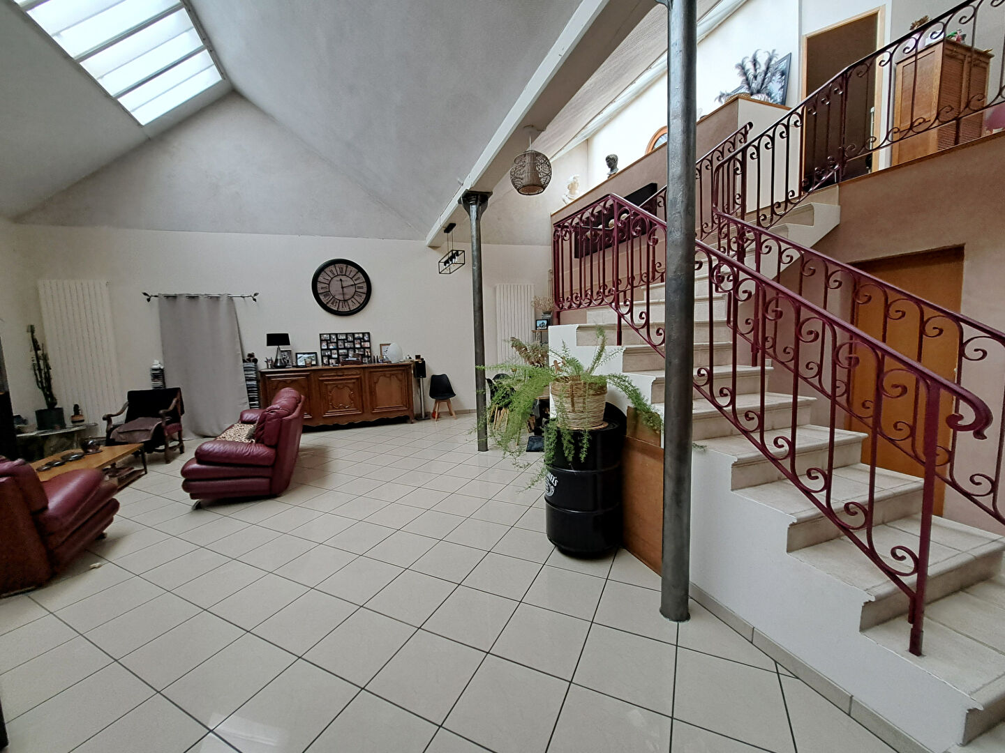 Loft Notre Dame De Bondeville183 m2 avec terrasse et jardin