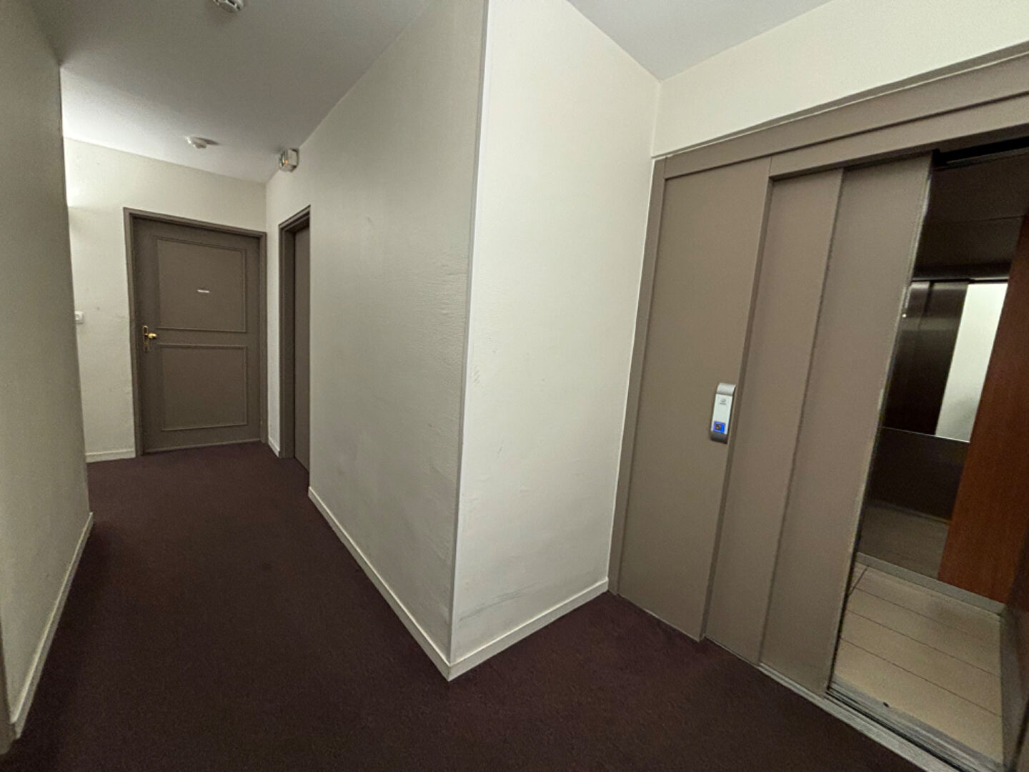 Appartement 2 pièces de 47,24m² dans résidence sécurisée avec ascenseur