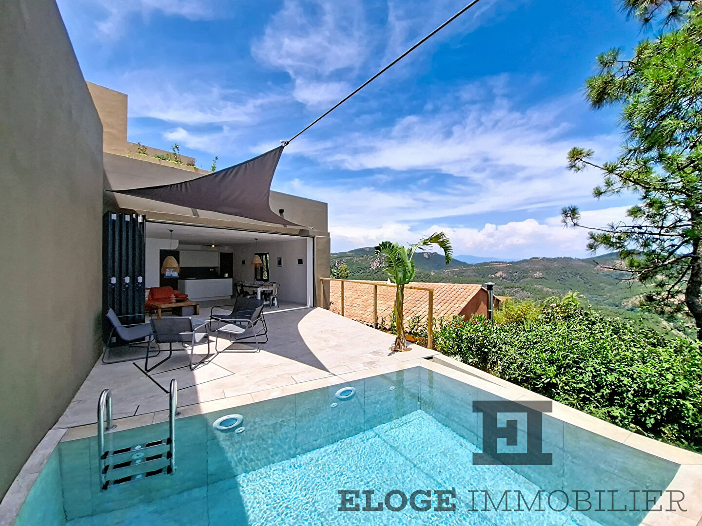 Villa d'exception avec vue mer panoramique  : Théoule-sur-Mer, Hameau de Miramar