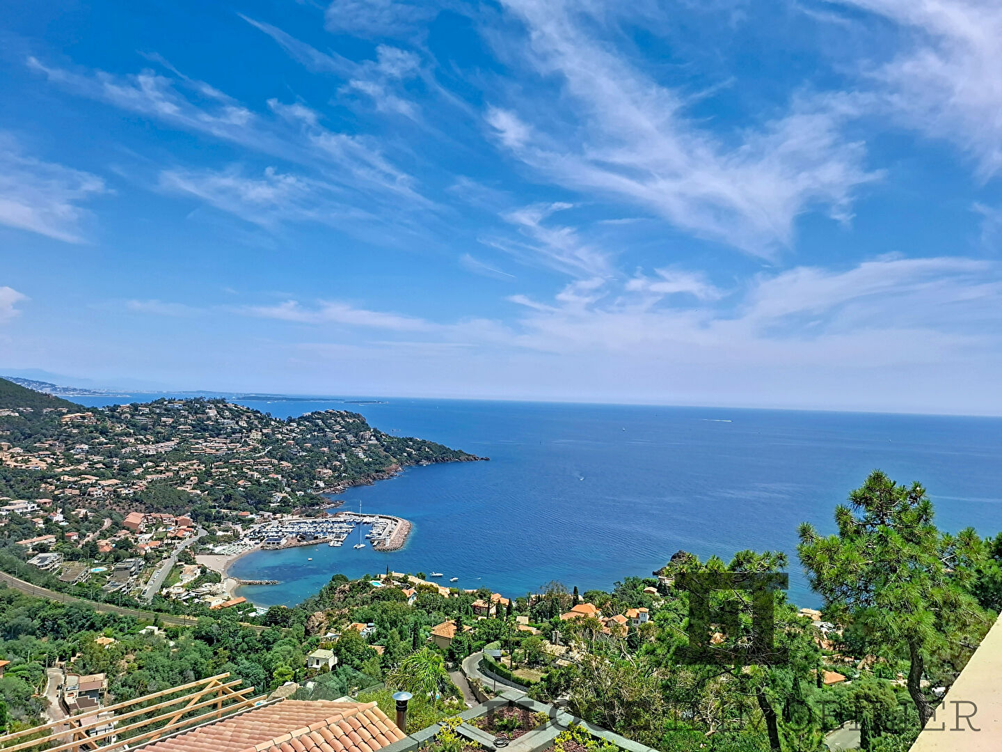 Villa d'exception avec vue mer panoramique  : Théoule-sur-Mer, Hameau de Miramar