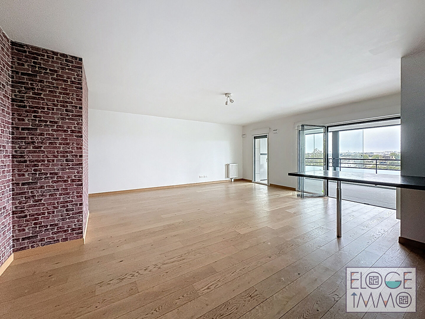 Appartement Rouen docks t4 contemporain avec grande terrasse couverte