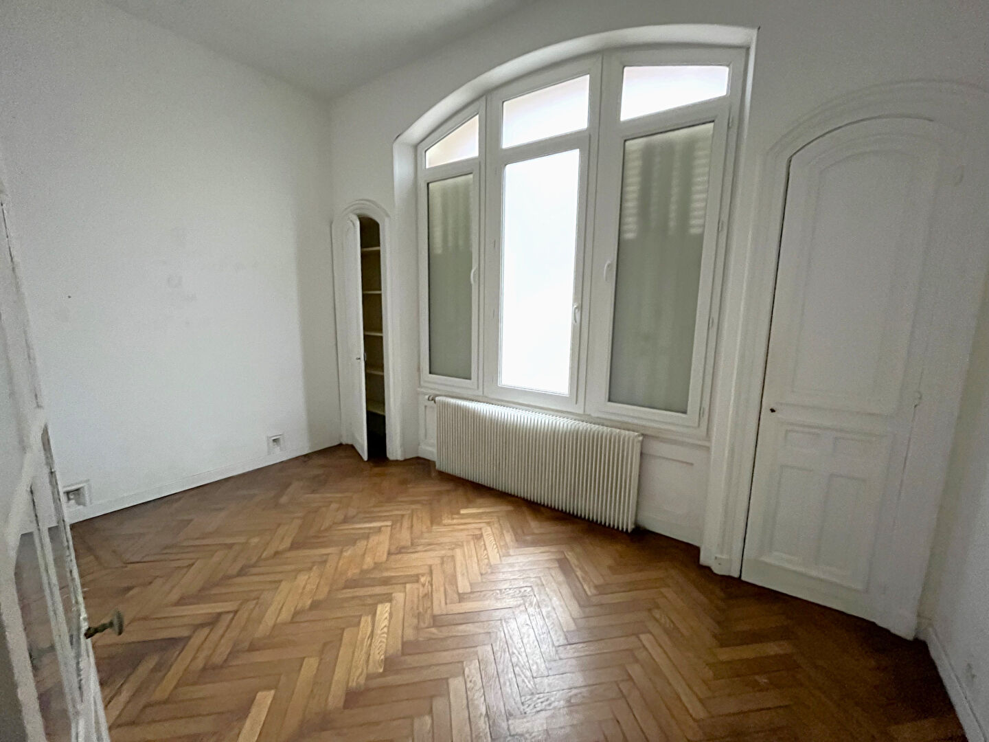Appartement 2 pièces de 54m² avec parking - Rouen droite - Secteur Nouvelle Préfecture