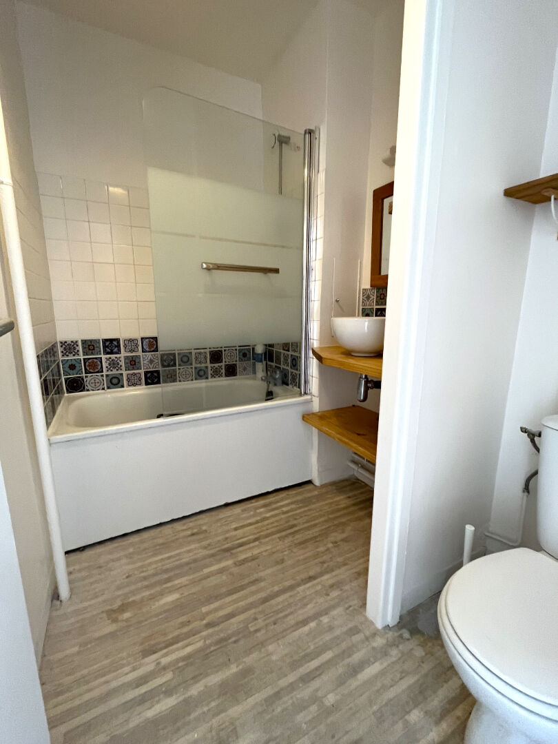 Appartement 2 pièces de 48m² en très bon état avec parking - Rouen Gauche - Secteur St Julien