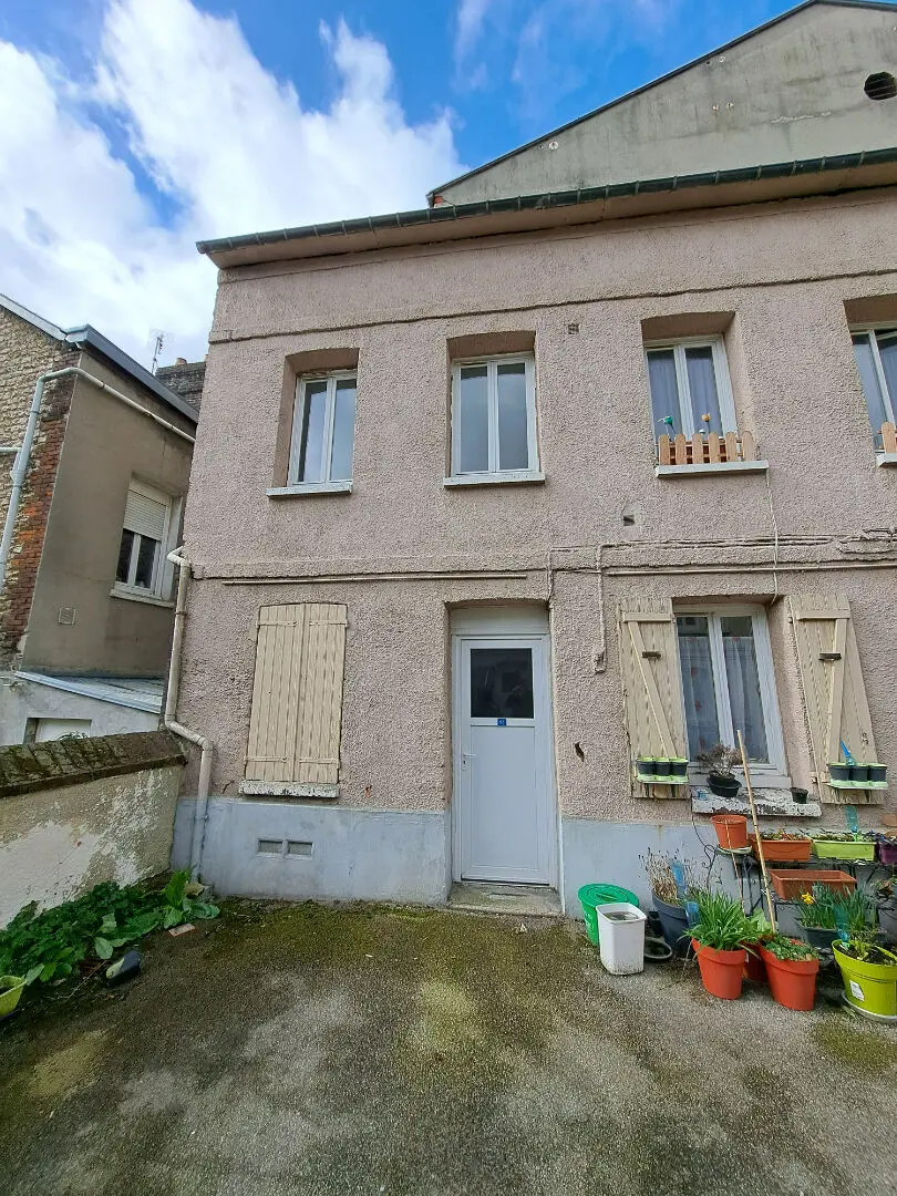 Maison Sotteville Les Rouen t3 avec cour privative