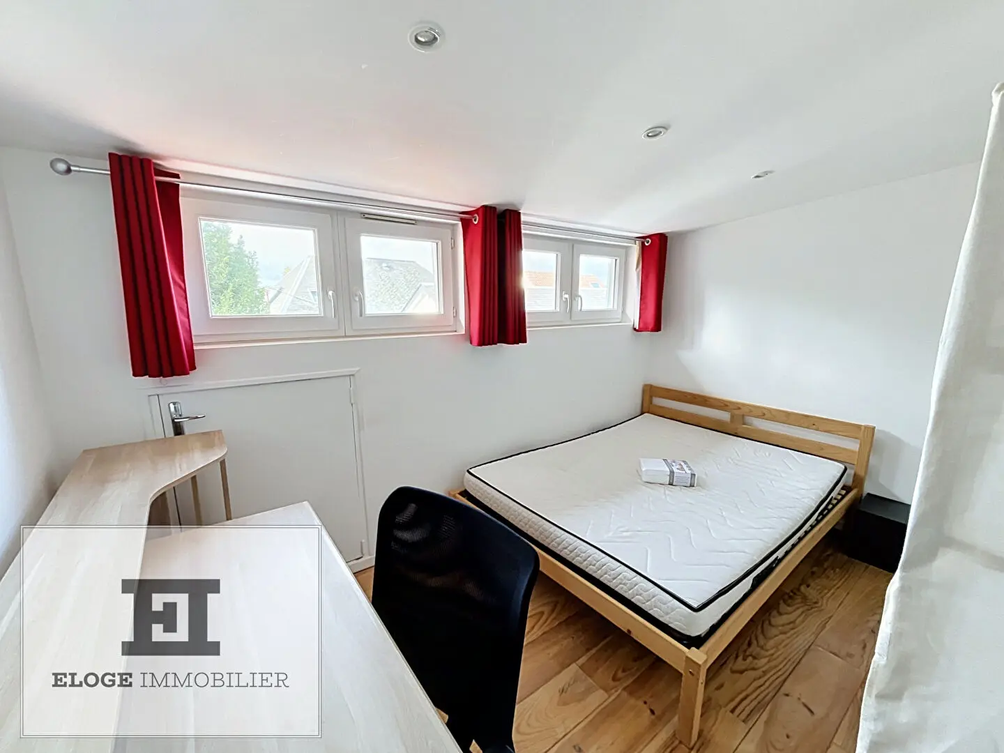 Maisonnette F1bis de 26m² (30m² au sol) en duplex meublée - Rouen droite - Secteur Boulingrin / Cimitiere du Monumental