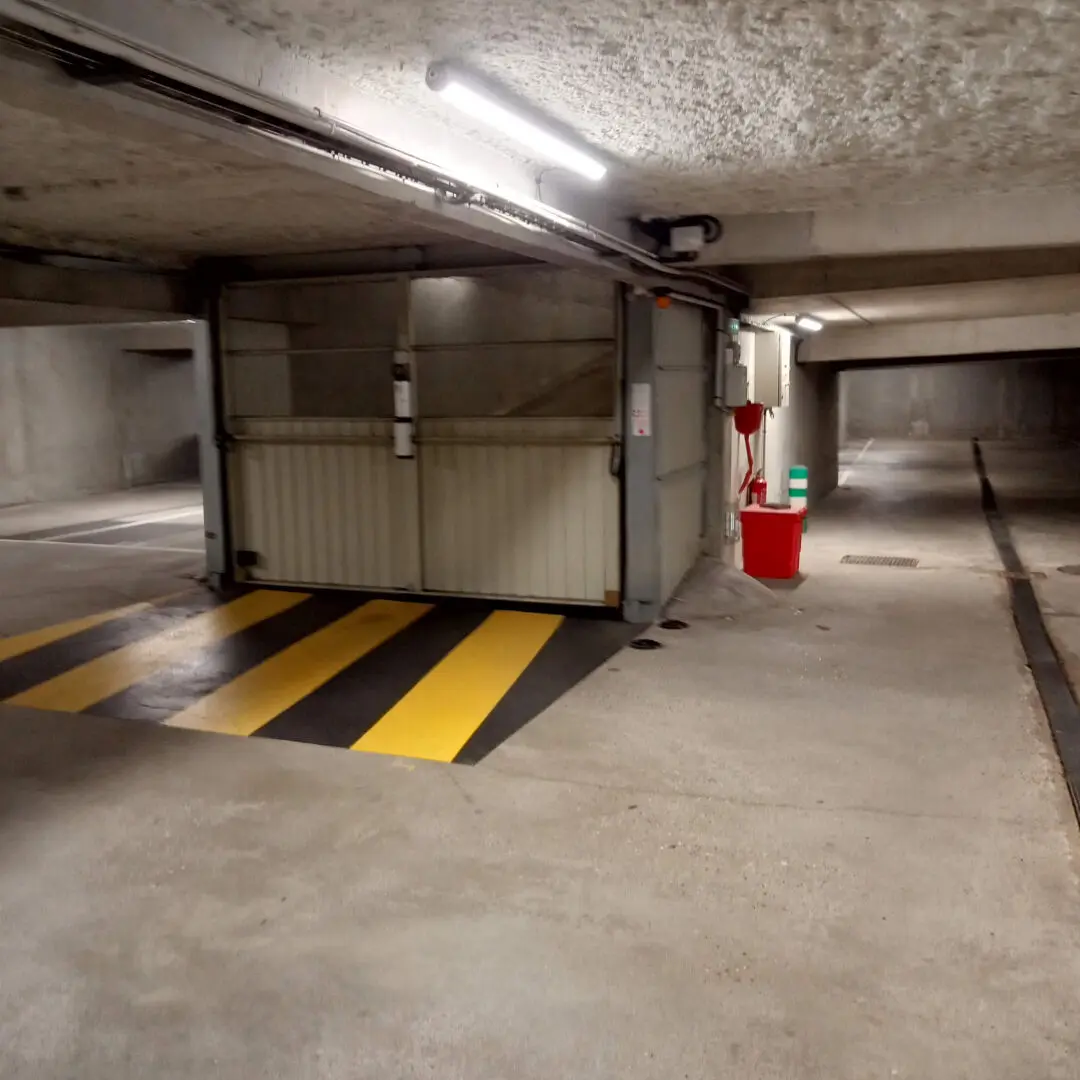 À vendre ? Parking en enfilade sécurisé de Rouen