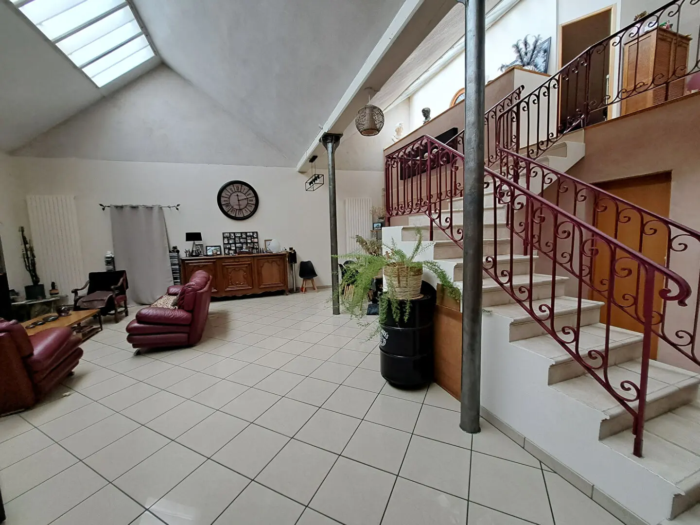 Loft Notre Dame De Bondeville183 m2 avec terrasse et jardin