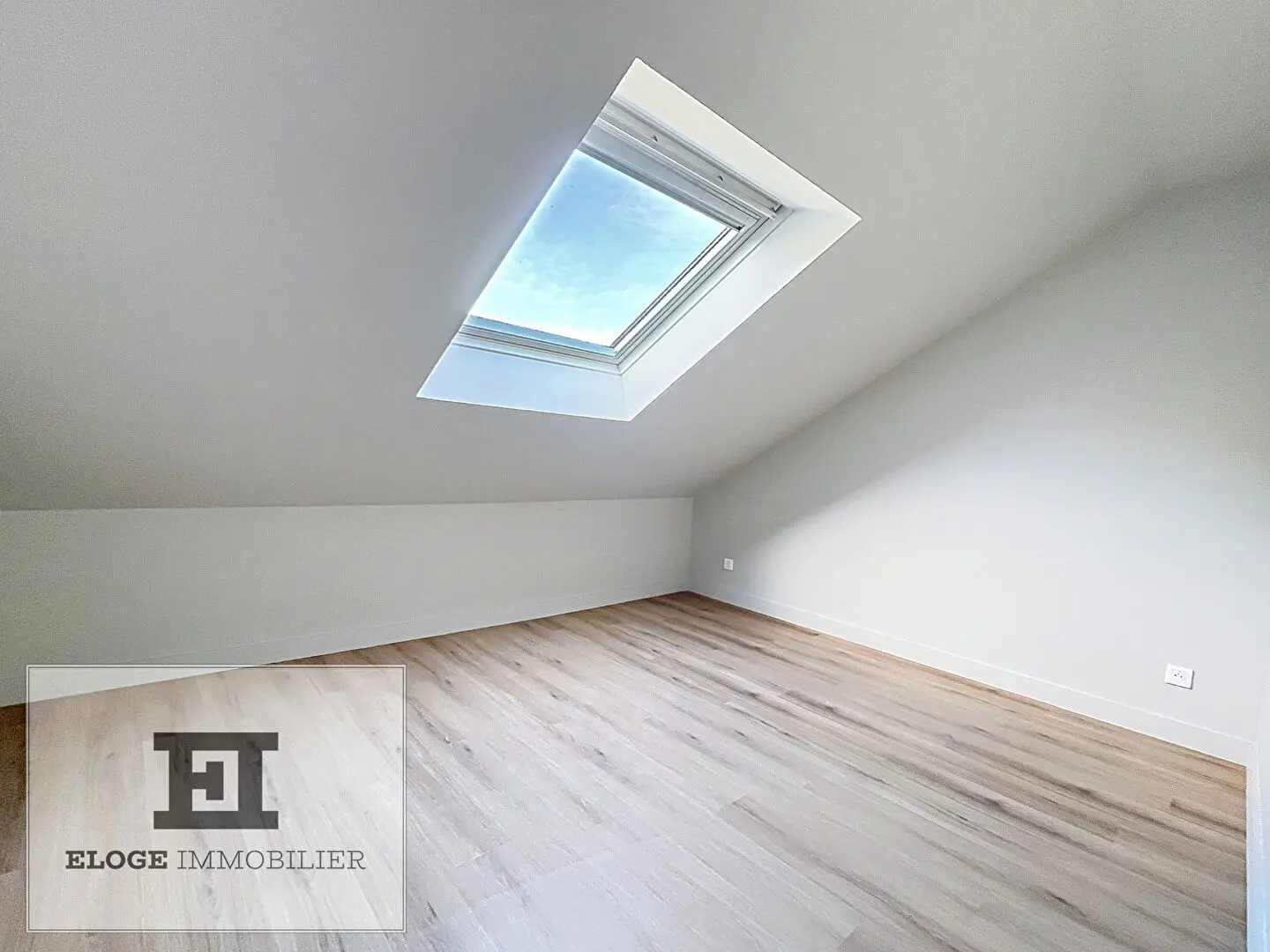 Appartement 4 pièces rénové en duplex de 94m² avec parking - Darnetal - Hypercentre
