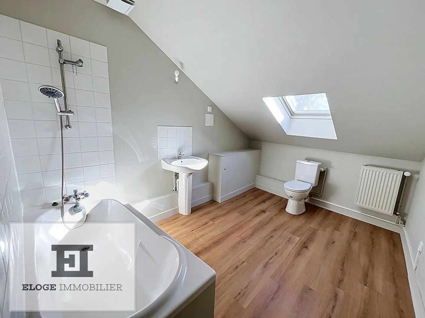 Appartement 4 pièces rénové en duplex de 94m² avec parking - Darnetal - Hypercentre