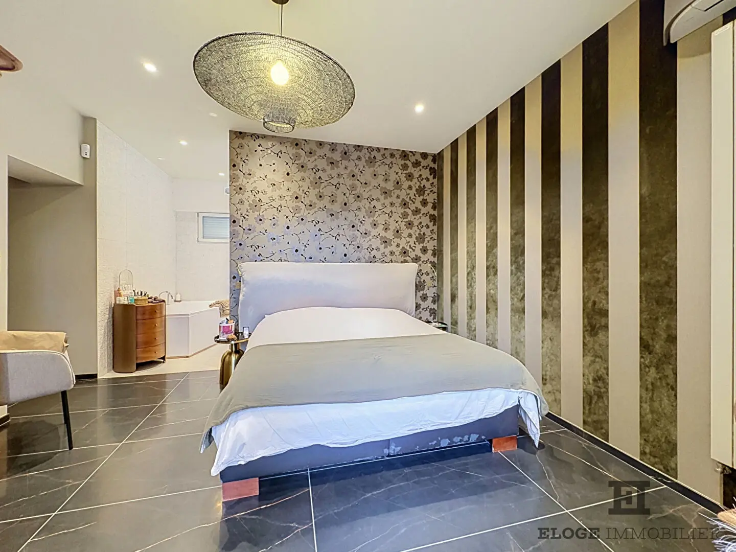 MONT-SAINT-AIGNAN ? SAINT-ANDRÉ | UN APPARTEMENT D'EXCEPTION DE 245 m² AU C?UR D'UN PARC  -.Exclusivité
