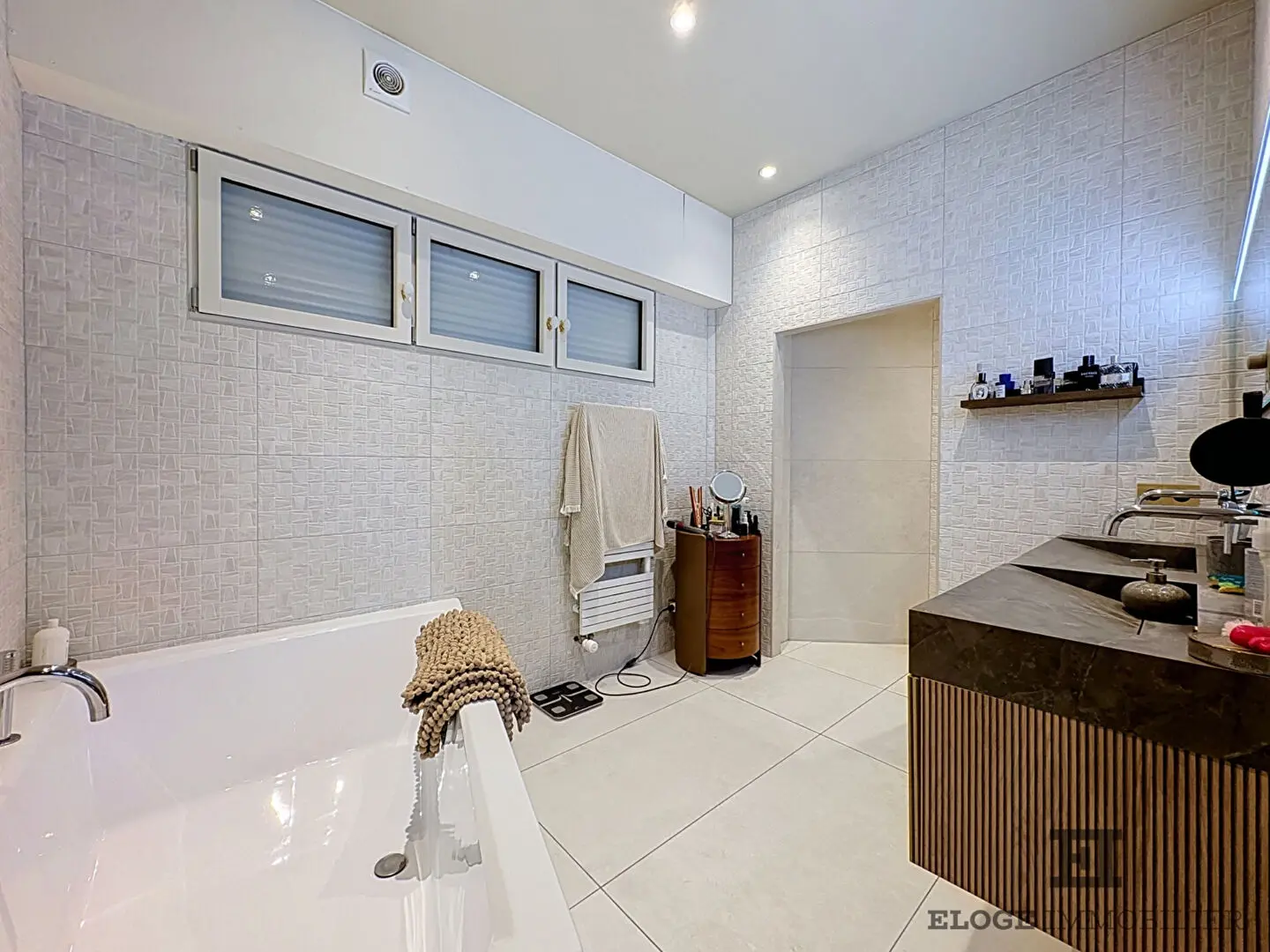 MONT-SAINT-AIGNAN ? SAINT-ANDRÉ | UN APPARTEMENT D'EXCEPTION DE 245 m² AU C?UR D'UN PARC  -.Exclusivité