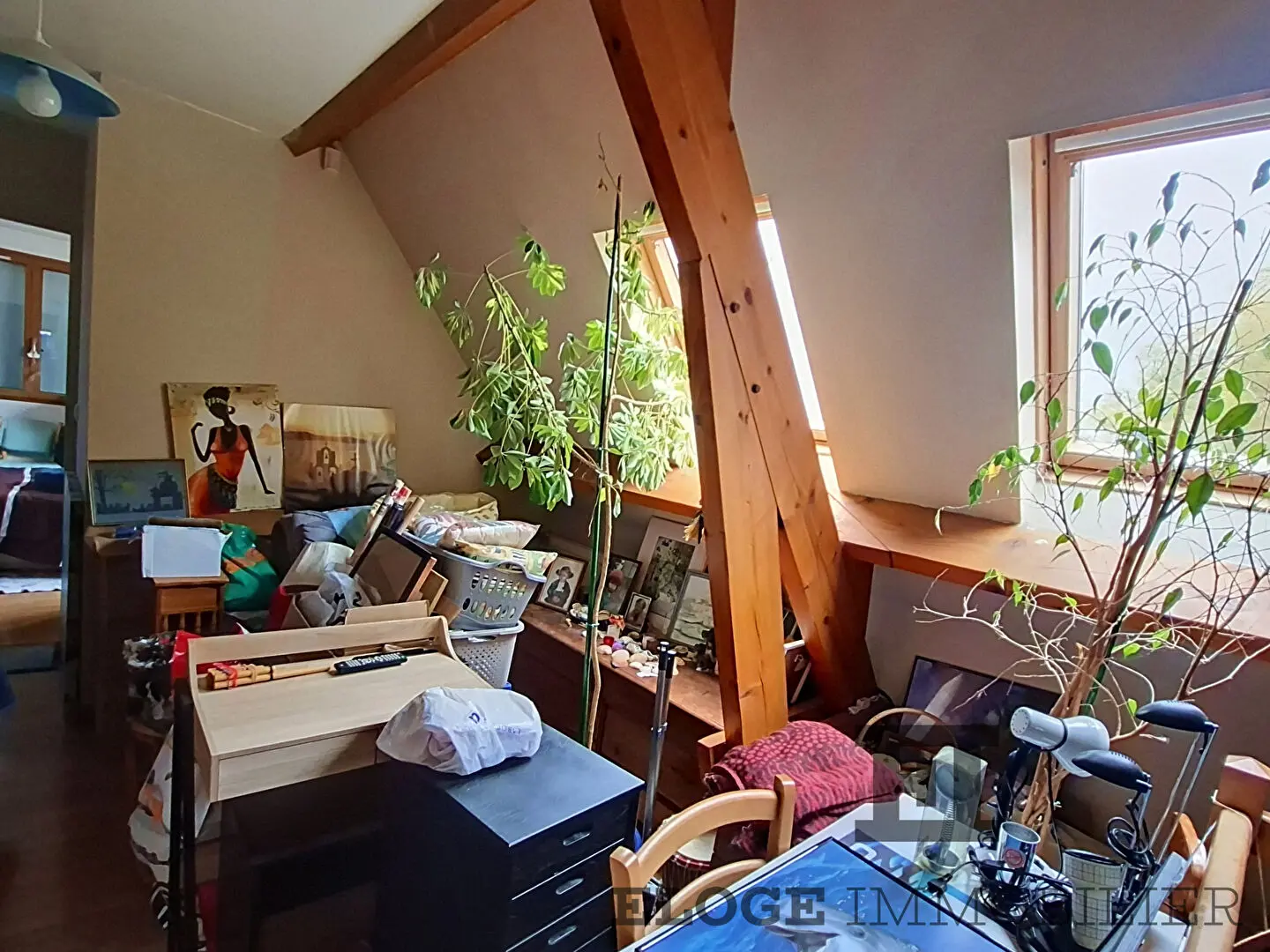 Maison Saint Jean Du Cardonnay  6 chambres et un studio indépendant.