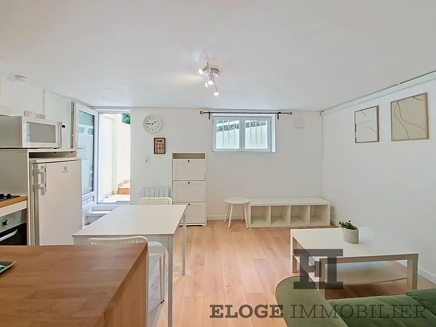 Appartement Trouville Sur Mer  t1bis avec deux courettes