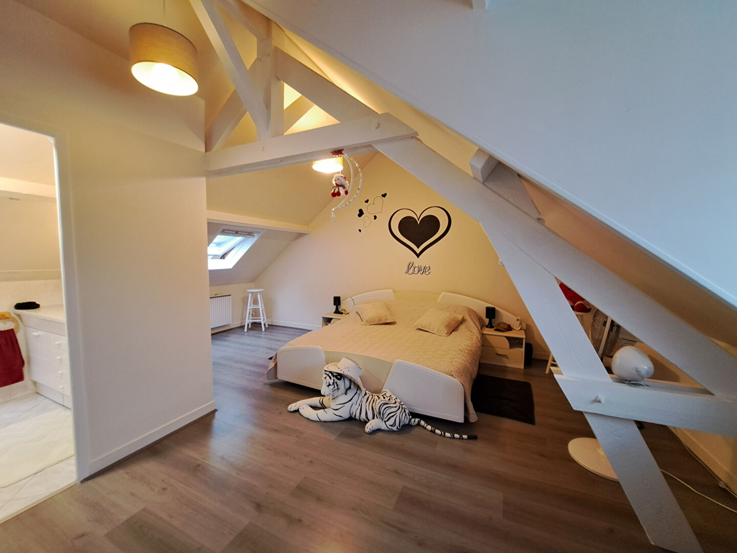 Maison Le Thuit  avec ponton à bateaux