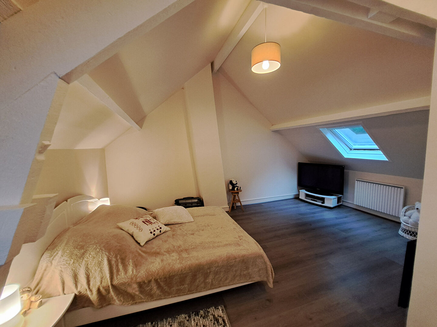 Maison Le Thuit  avec ponton à bateaux