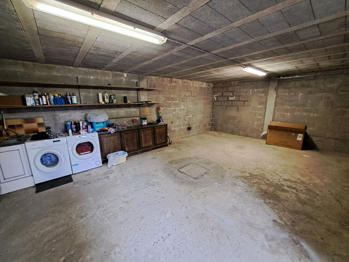 Maison Le Thuit  avec ponton à bateaux