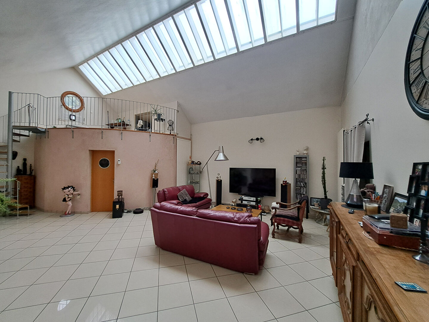 Loft Notre Dame De Bondeville183 m2 avec terrasse et jardin
