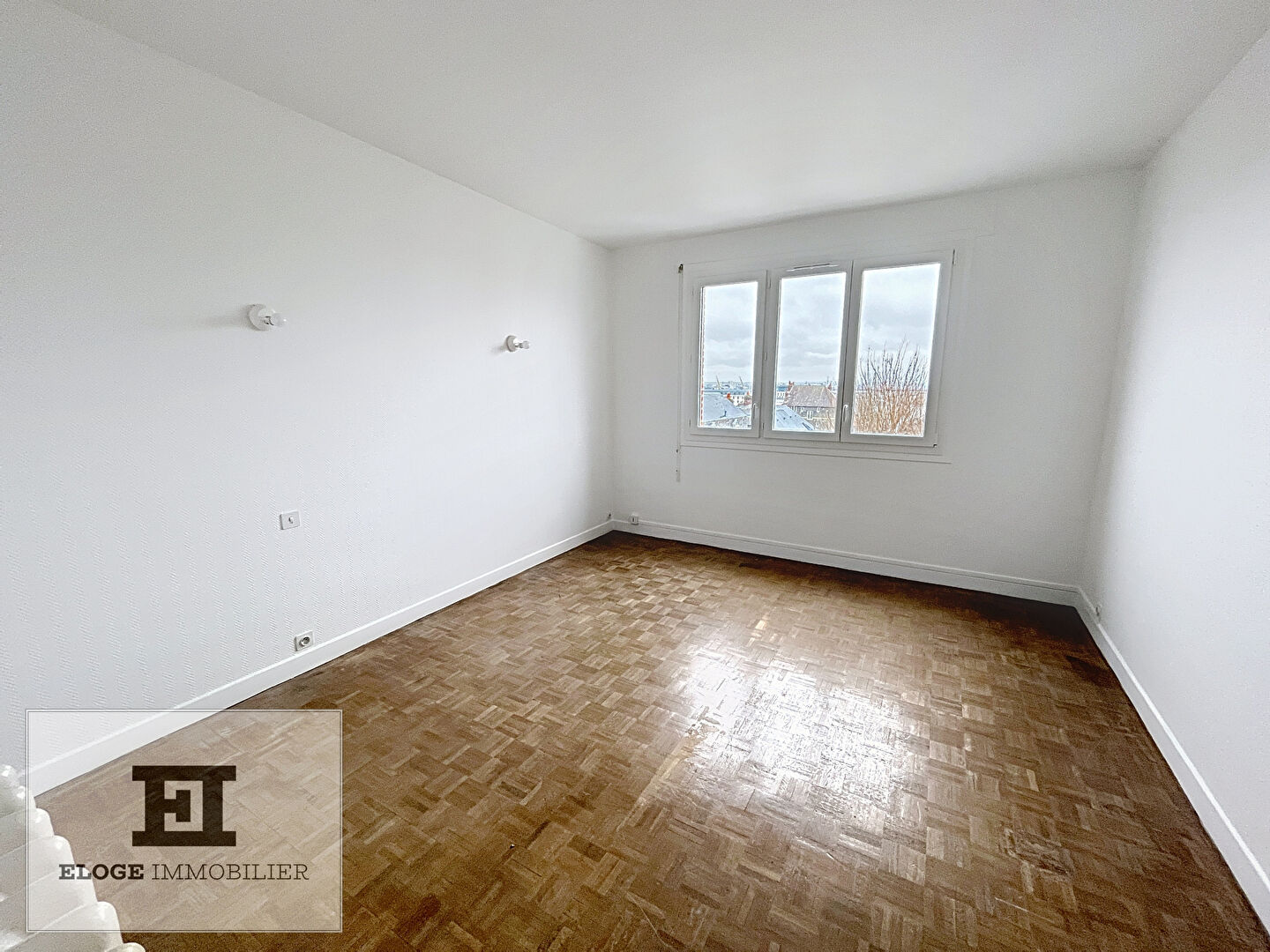 Appartement 4 pièces de 92m2 avec 3 chambres - Rouen Droite - Secteur Préfecture