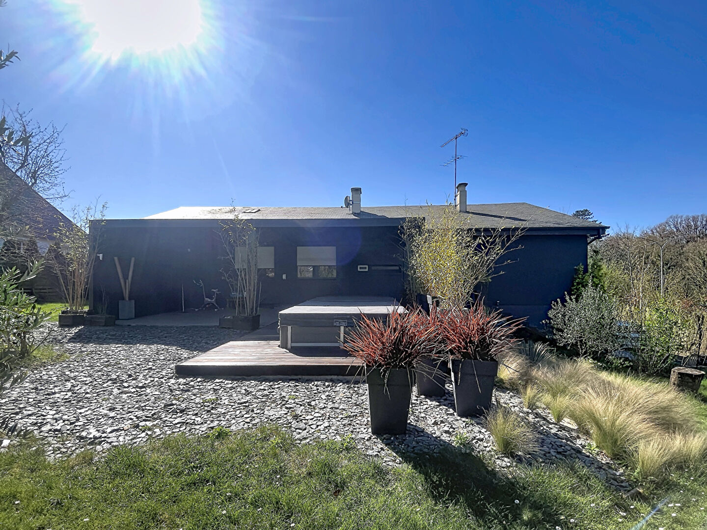 Maison contemporaine de plain pied secteur Résidentiel