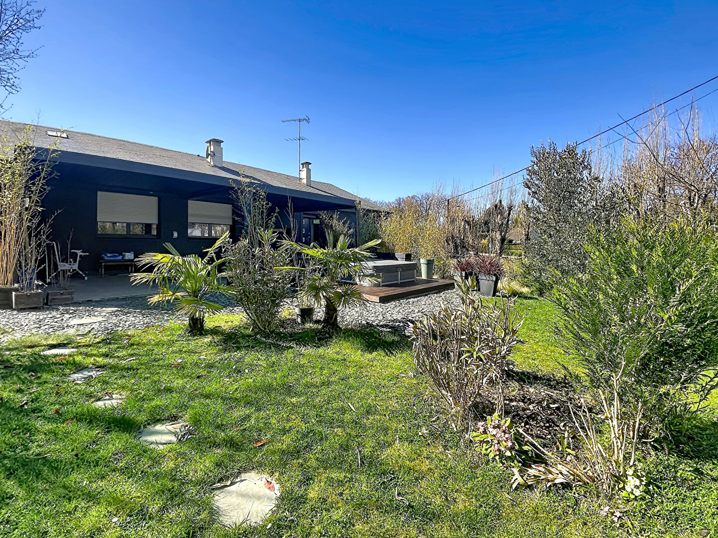 Maison contemporaine de plain pied secteur Résidentiel