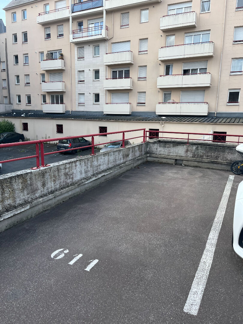 Place de Parking - ROUEN rive gauche - Quartier Saint Sever / Citée Administrative