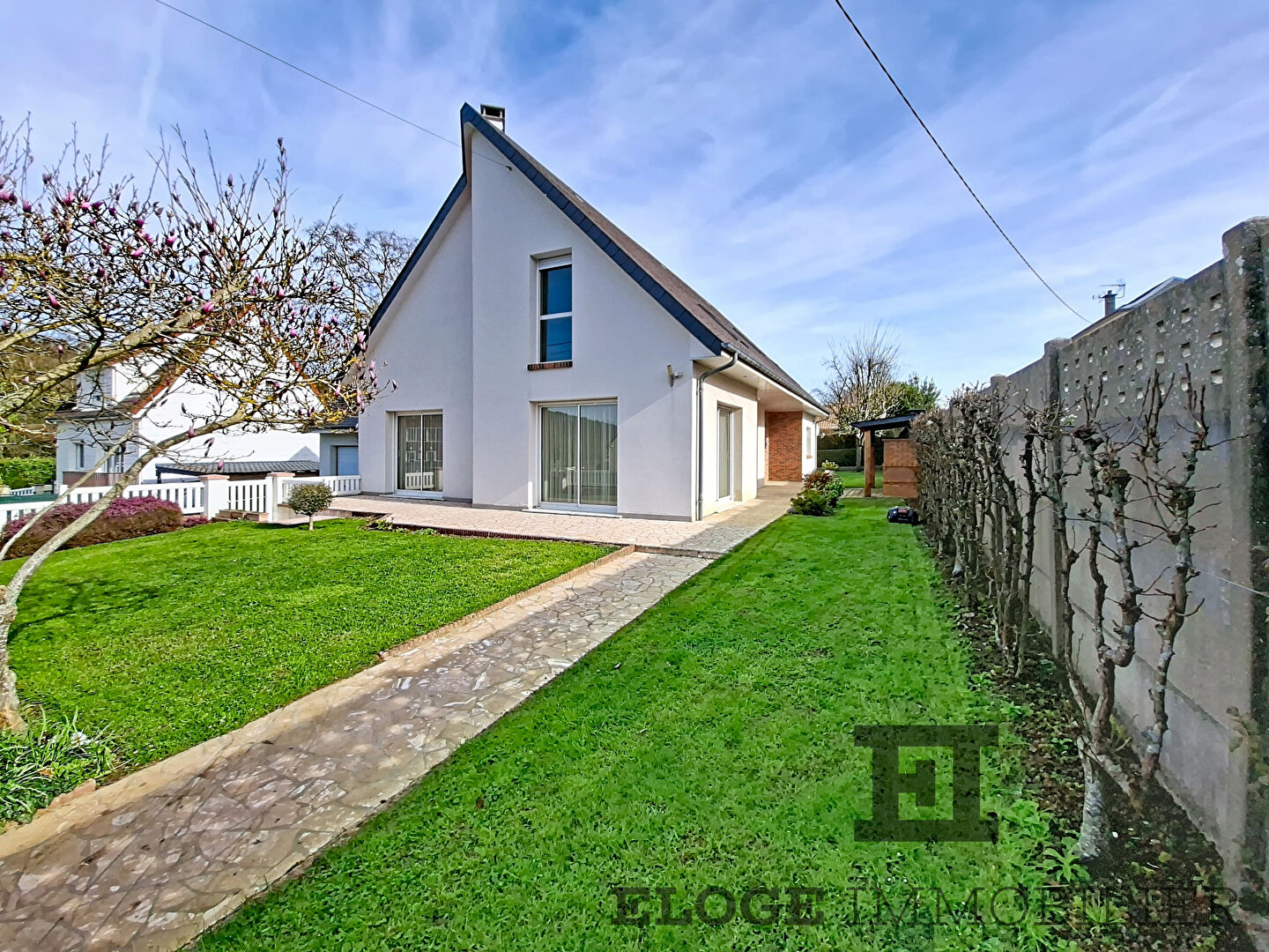 Maison contemporaine à Montville 191 m2