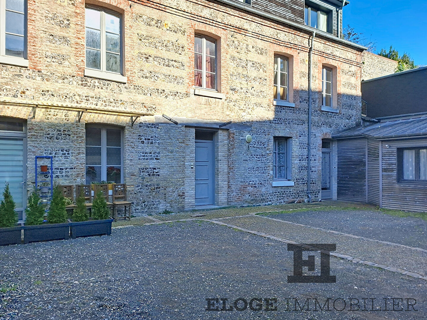 Immeuble port de Dieppe 5 appartements 328 m2